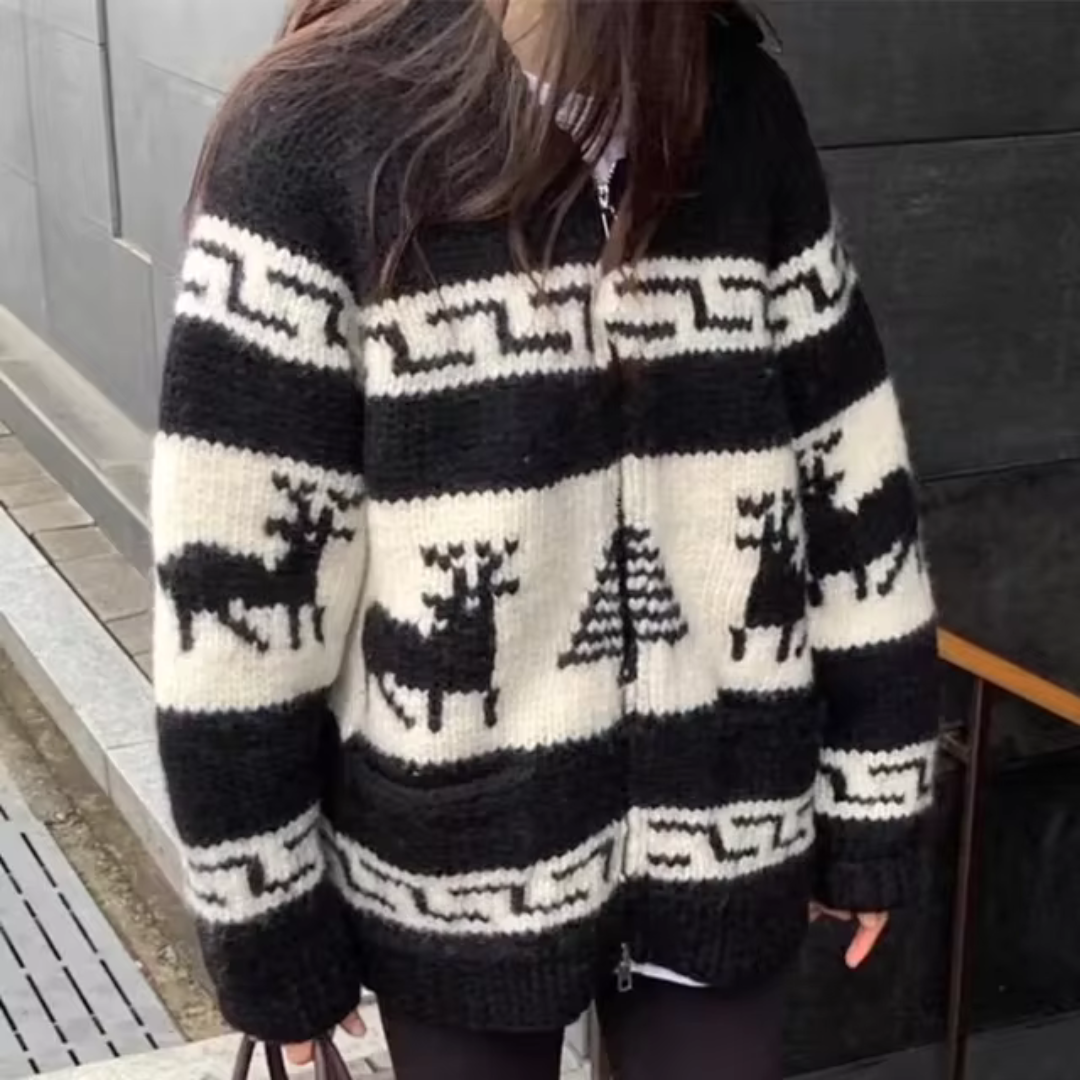 Holly | Christmas cardigan reindeer