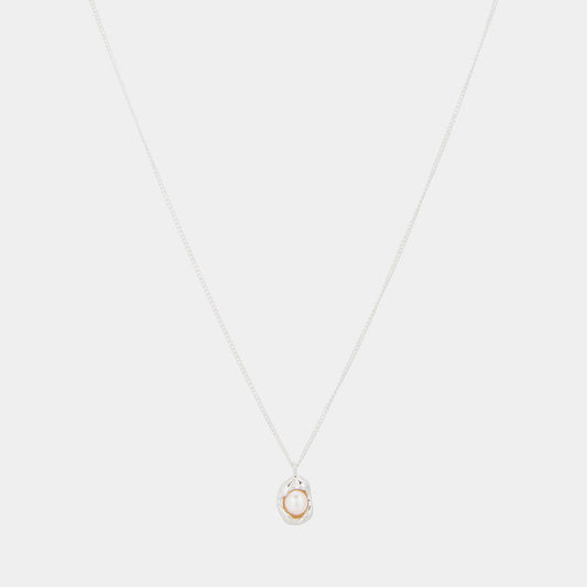 Isa Pearl Necklace