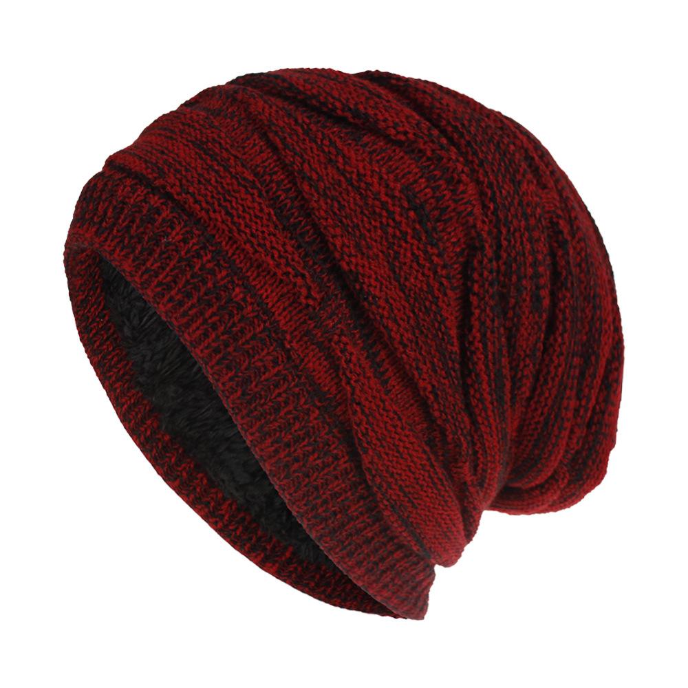 WARM KNITTED HAT