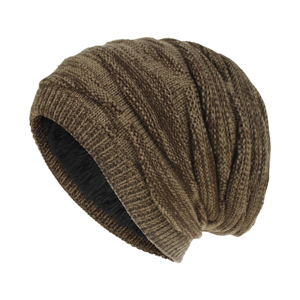 WARM KNITTED HAT